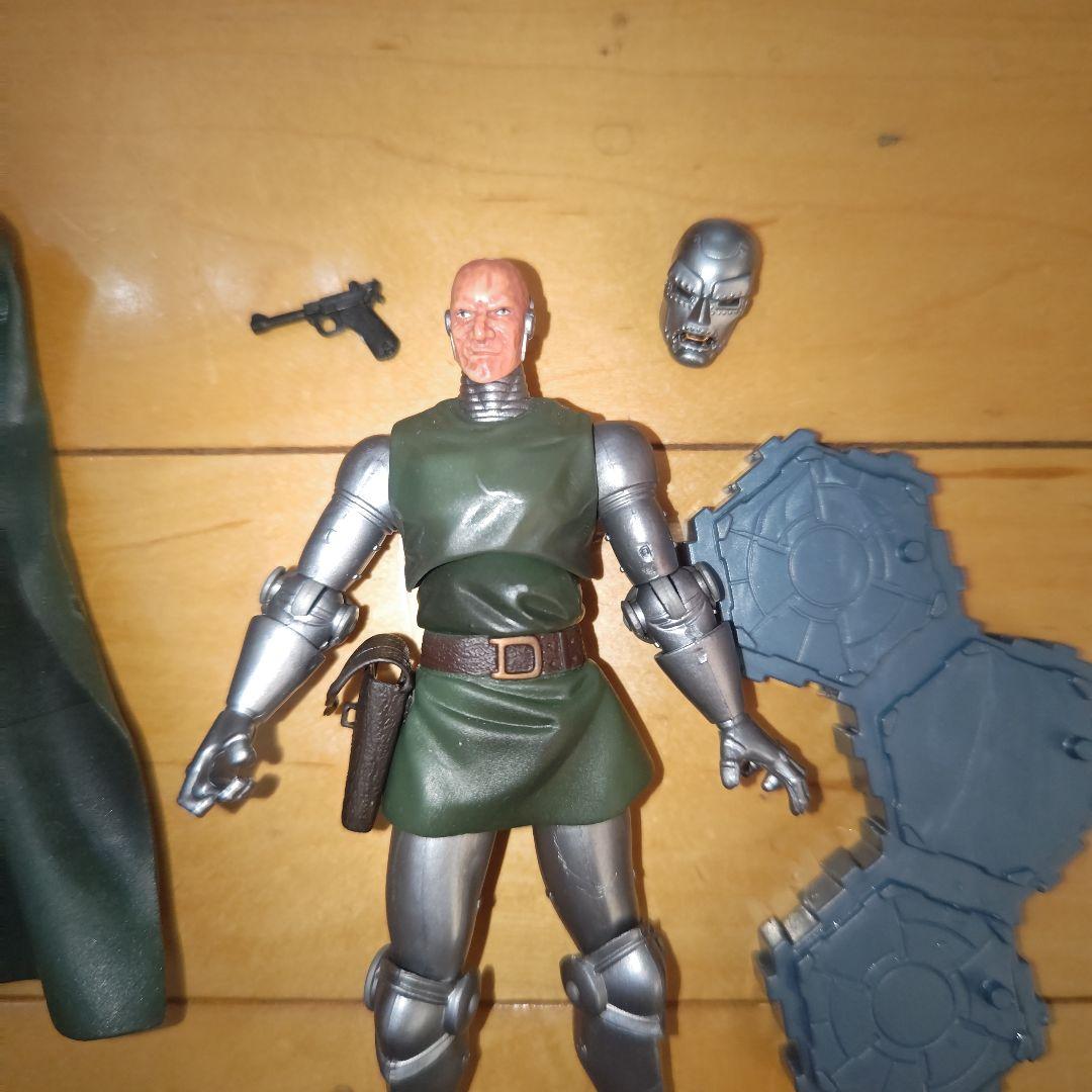 マーベルレジェンド ドクター・ドゥーム 旧 - メルカリ