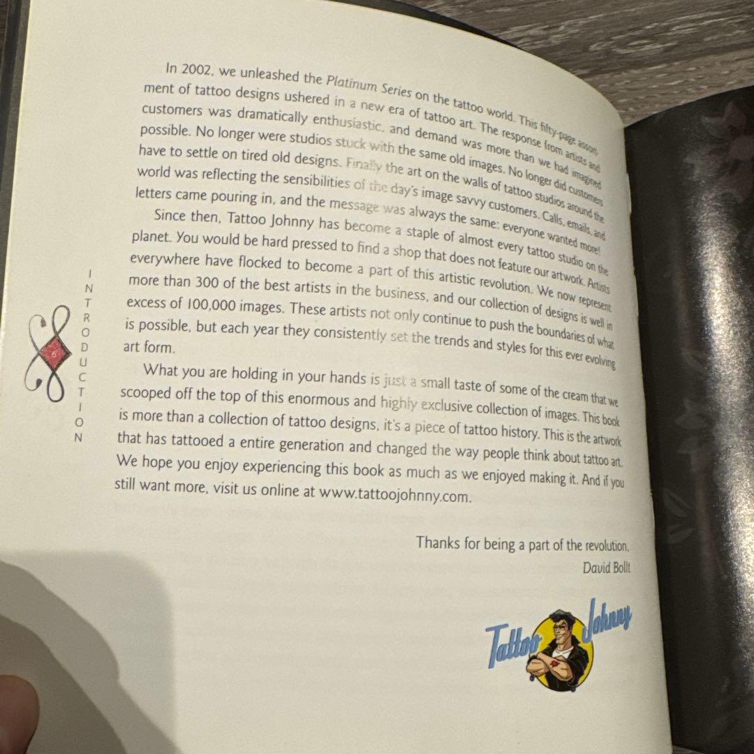 Tattoo Johnny: 3,000 Tattoo Designs - メルカリ