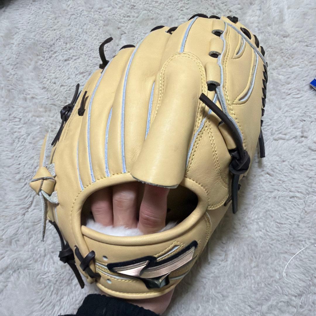 ピッチャー用 定価3万越え 値下げ⭕️ MIZUNO - メルカリ