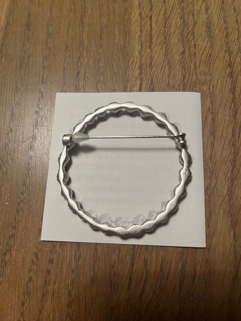 ミナペルホネン タンバリンブローチ シルバー - メルカリ