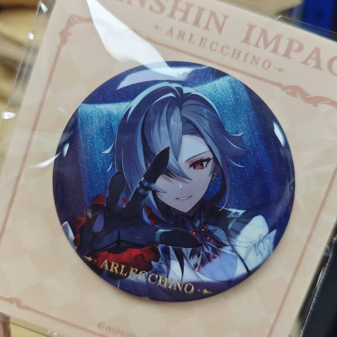 公式正規品 アルレッキーノ 召使 缶バッジ 原神 キービジュアル 立ち絵