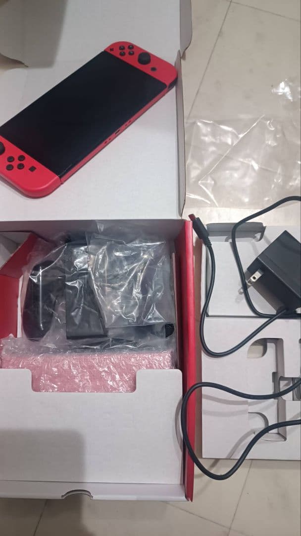 Nintendo Switch 赤 全てある Amazon.co.jp: Nintendo Switch(有機ELモデル) マリオレッド : ゲーム