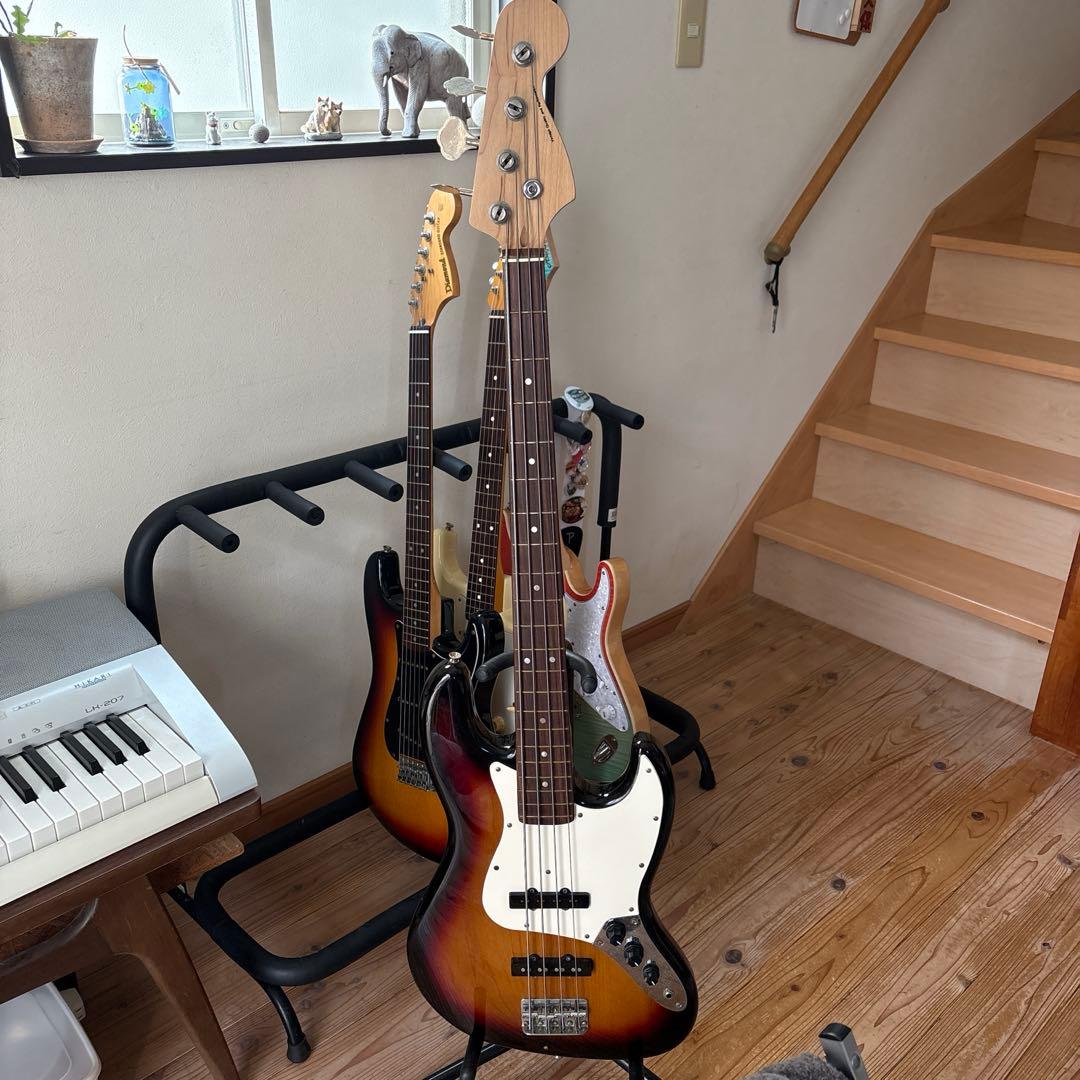 エレキベース サンバースト メーカー不明 - メルカリ
