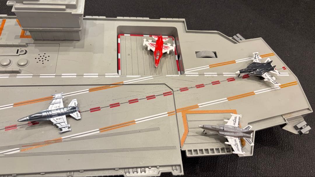 アメリカ 空母母艦モデル 30インチ 音声効果付き