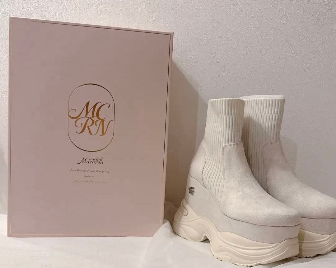 新品未使用】michellmacaron ソックスライク厚底ブーツ L - メルカリ