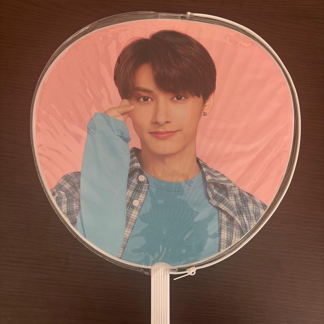 seventeen ジュン うちわ 8点セット まとめ売り - メルカリ