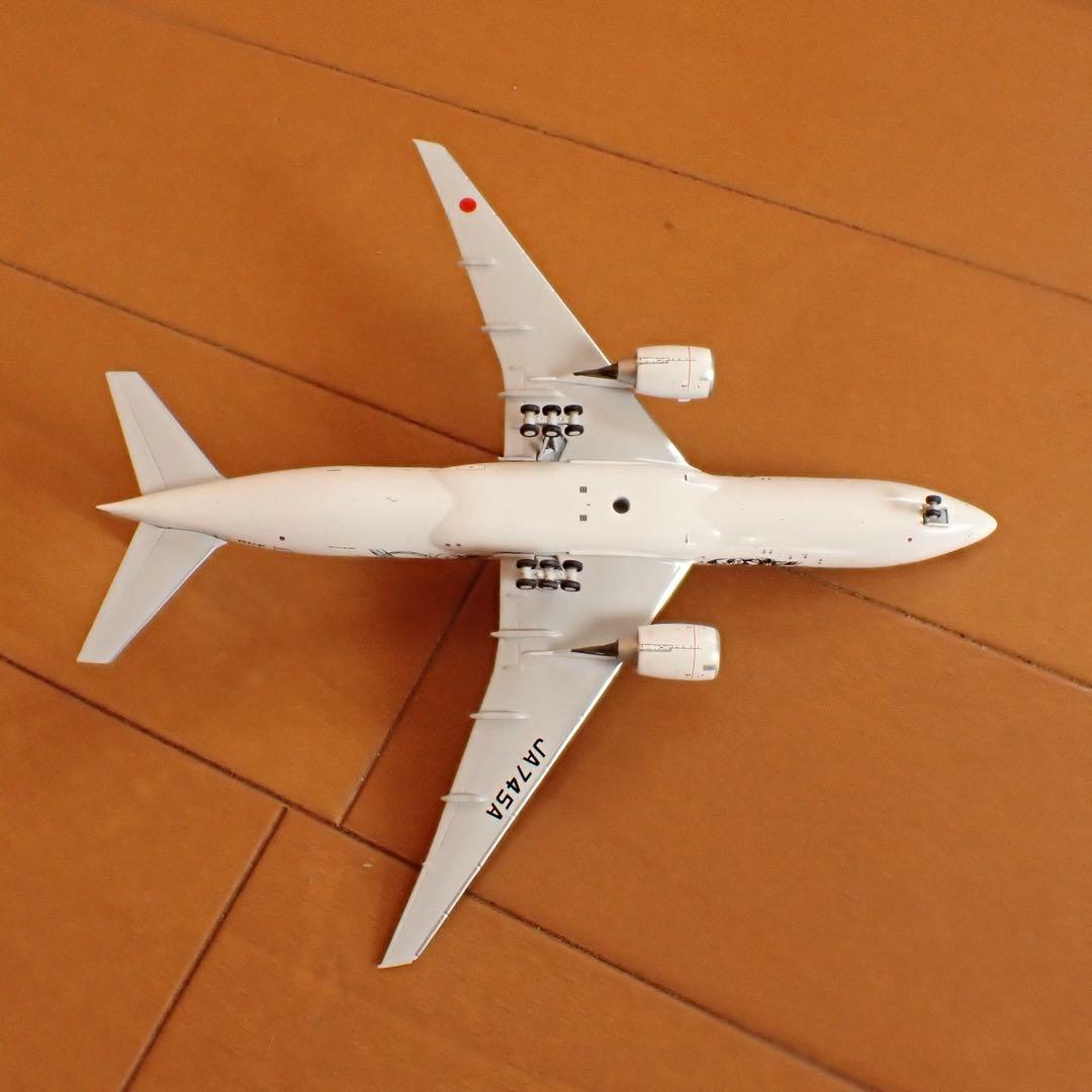1/400 NGモデル ANA 鬼滅の刃ジェット 参号機 B777-200 - メルカリ