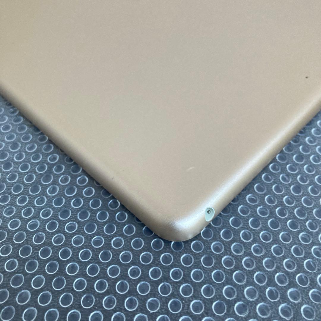 3167【早い者勝ち】比較的美品☆iPad5第5世代 32GB WIFIモデル