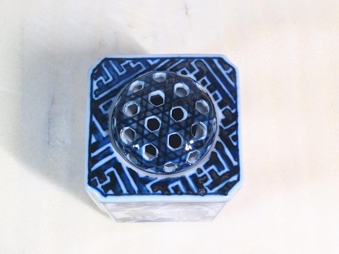 未使用】九谷焼 九谷陶香作 角福 福寿 香炉 染付 人物/小紋 茶道具/香