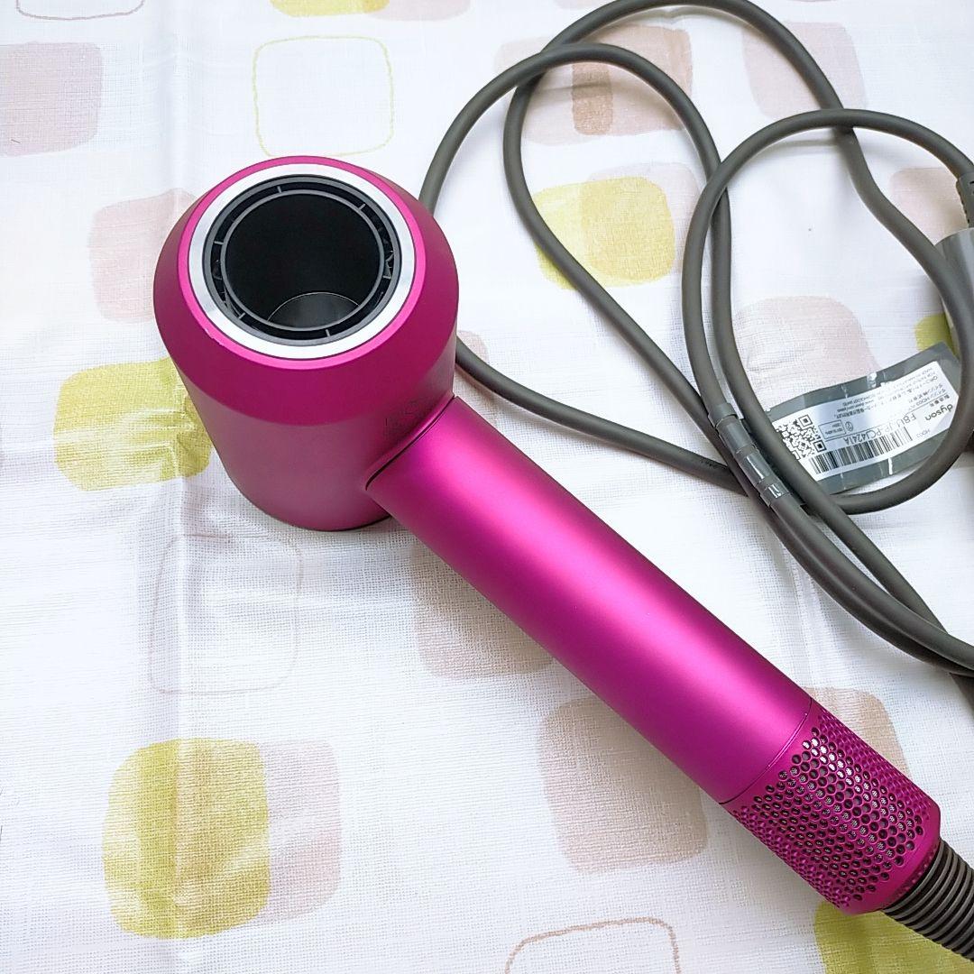 《ほぼ未使用》 ダイソン ドライヤー HD03 Dyson