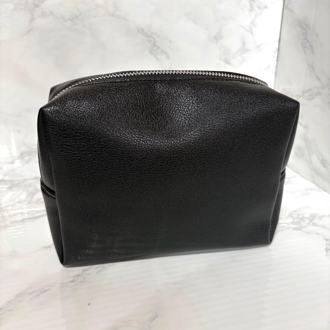 y022420 TOM FORD コスメポーチ ノベルティ ブラック - メルカリ