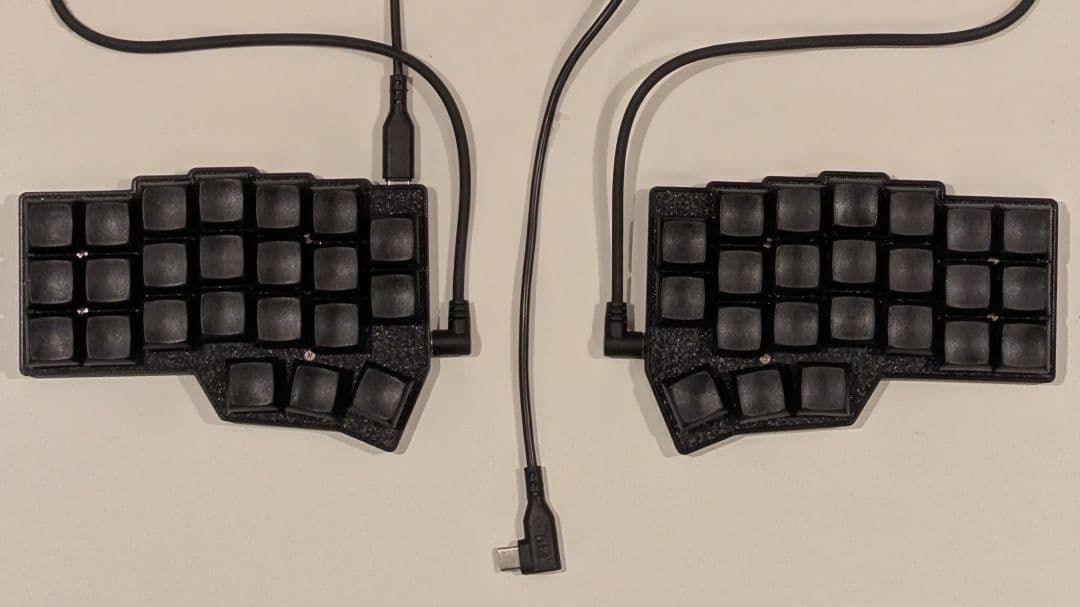 corne v4.1 chocolate 完成品、キースイッチ無し、ケーブル付 Corne V4 Chocolate