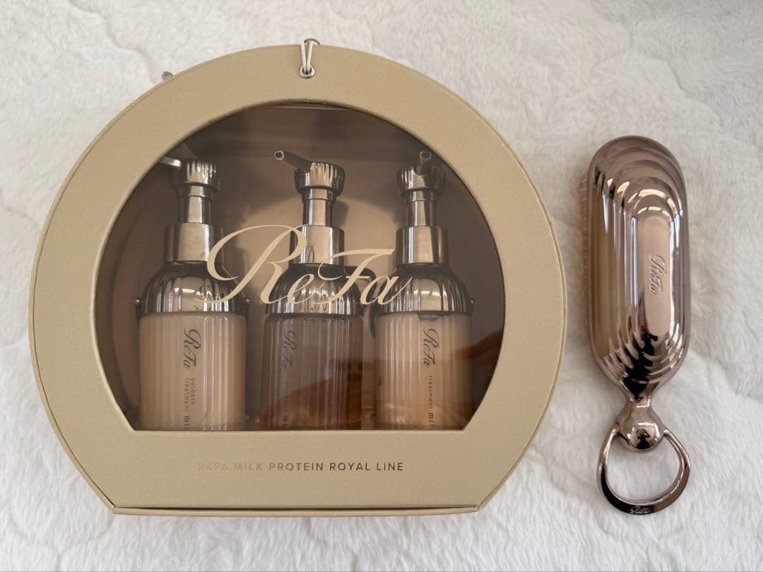 リファ　シャンプートリートメント9割➕シャンプーブラシ 楽天市場】リファ イオンケアブラシ + イオンケアシャンプー +