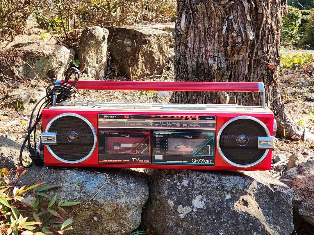 SHARP QT-77 MK II レッド ラジカセ - メルカリ