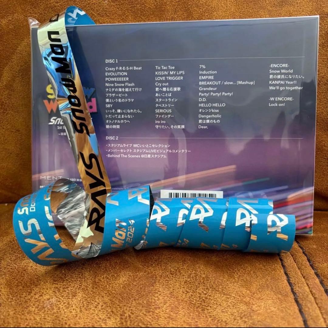 Snow Man Snow World ～日産スタジアム～ DVD 銀テープ付き - メルカリ