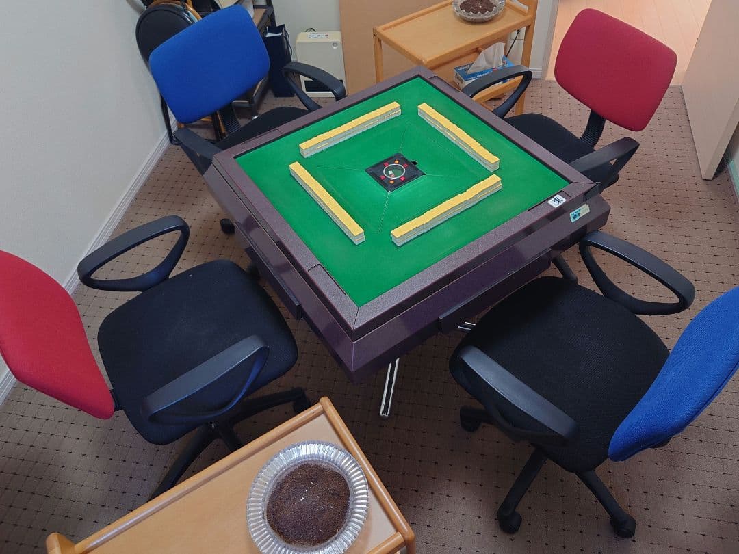 【動作OK】【送料込み】全自動麻雀卓 雀豪 マーク3　椅子&テーブルセット 送料無料】全自動麻雀卓用麻雀牌 雀豪MK-3（マークスリー/MRタイプ