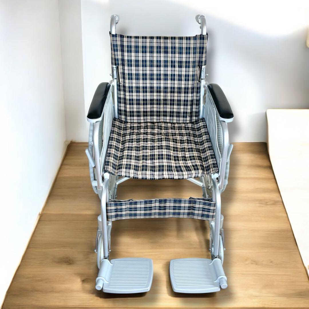 テイコブ TacaoF 幸和製作所 ハンドブレーキ付きアルミ製車いす B-31