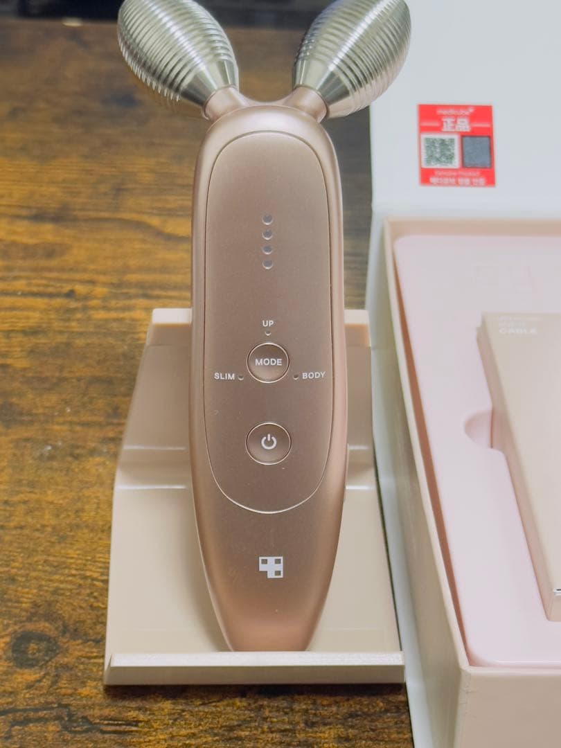 AGE-R DERMA SHOT 美顔器 メディキーブ Medicube Age-R Derma EMS Shot Device Face Massager Skin Care