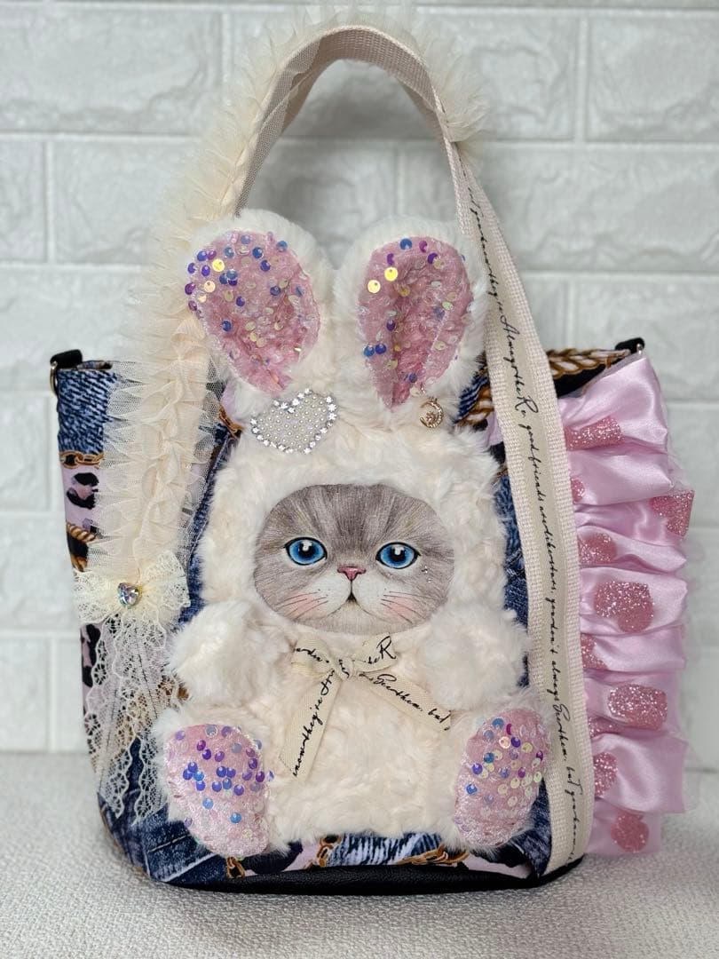 ト*助様 コヤンイサムチョン　ハンドメイド　丸底トートバッグ　デニムヒョウ柄　ル コヤンイサムチョン ハンドメイドリメイクデニムショルダートート