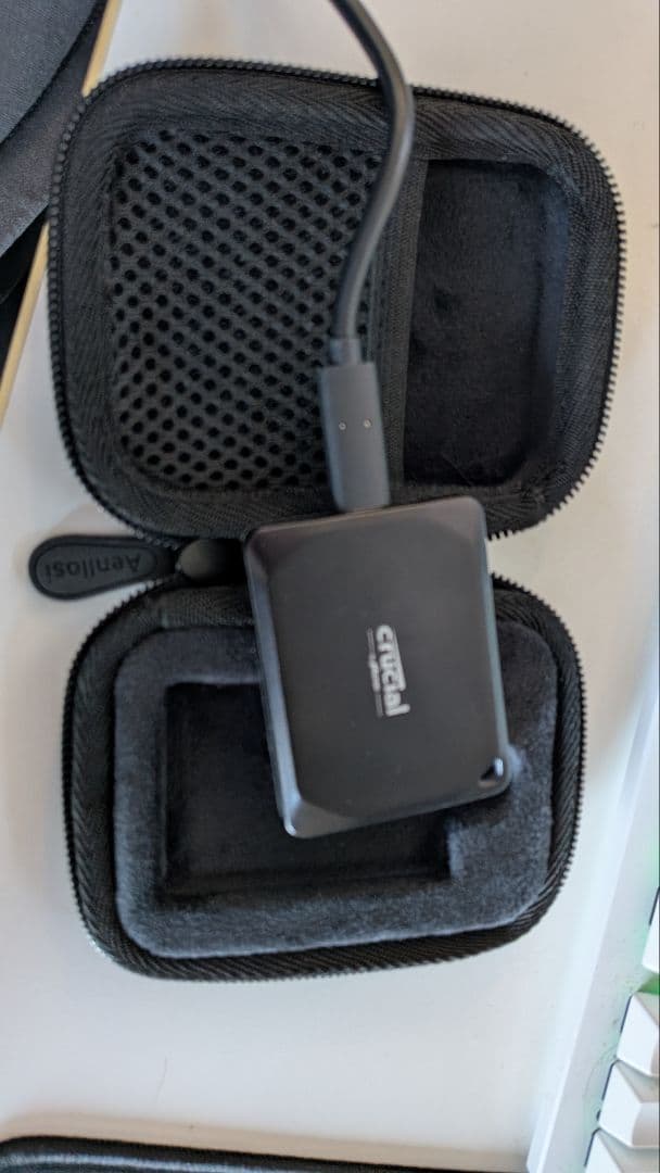 Crucial X10 pro 2TB 中古 Crucial X10 Pro 2TB Portable SSD, Up to 2100MB/s Read, 2000MB/s