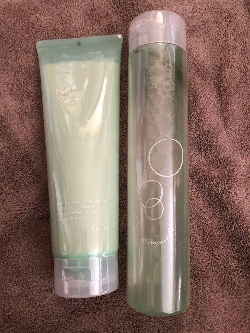 2024年株主優待アジュバン シャンプー&トリートメント2点セット