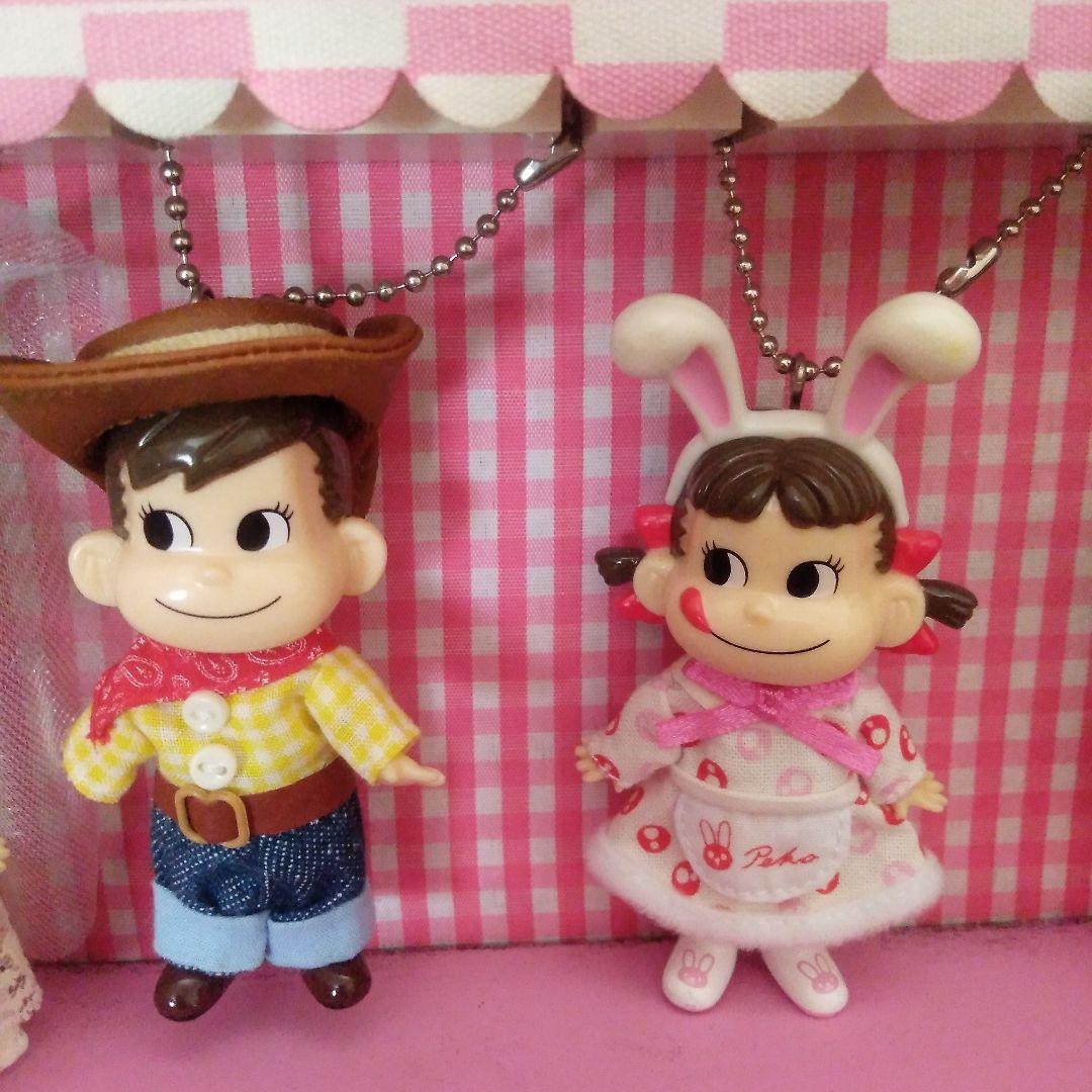 ペコちゃん不二家人形セット:ドールケース、コレクション