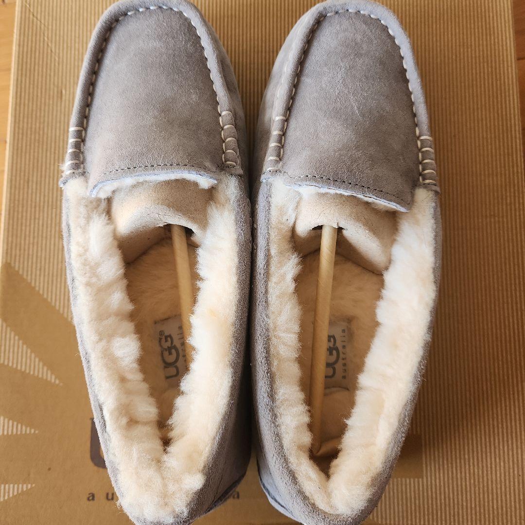 UGG　モカシン　ライトグレー アグ UGG ANSLEY アンスレー レディース モカシン （ライトグレー