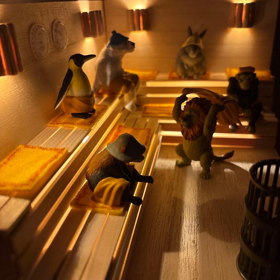 あかりも灯る 檜香る！どうぶつサウナ サウナ室 ミニチュア ジオラマ