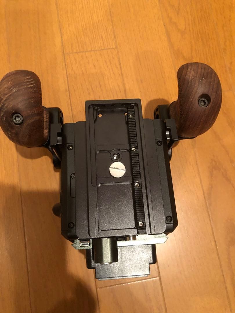 RED KOMODO 6K レッド コモド（専用リグセットのみ） - デジタルカメラ