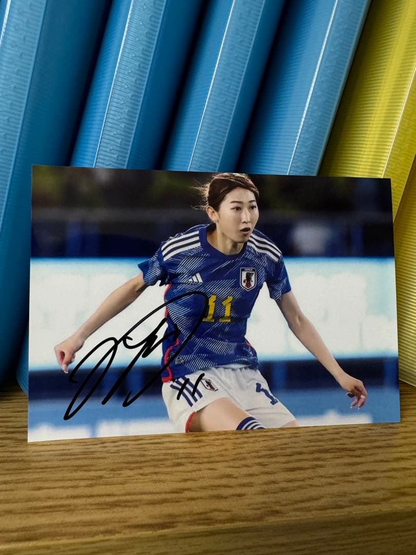 なでしこジャパン 中嶋淑乃 直筆サイン入り写真 ③ サッカー日本代表