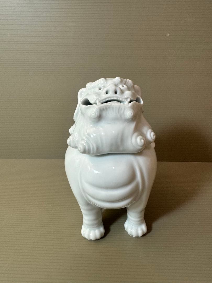 2905 無形文化財 平戸 三川内焼 白磁獅子 香炉 陽山松太郎作