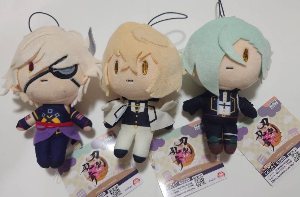 刀剣乱舞ONLINE ゴム紐付き御伴散歩ぬいぐるみ5 全3種セット - メルカリ