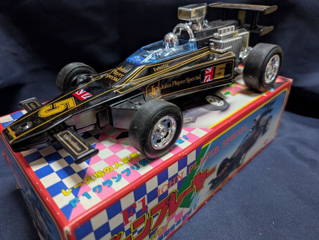 ブリキ自動車　John Player Special プルバックマシーン ブリキ自動車 John Player Special プルバックマシーン - メルカリ