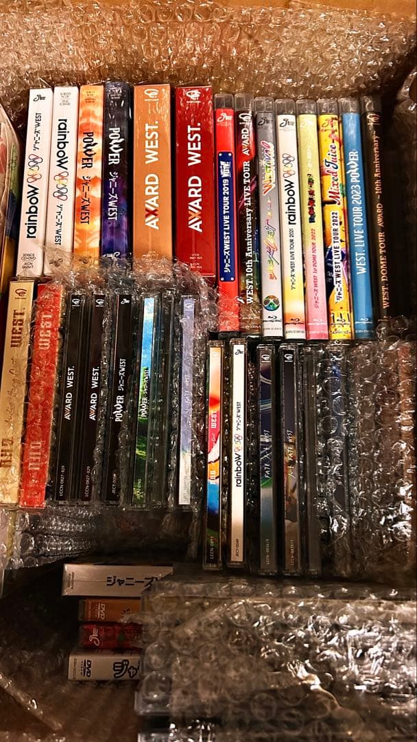 【新品・未開封の商品あり】WEST. DVD 20枚セット＋POWER 銀テープ Amazon.co.jp: フル Hey!Say!JUMP パリ-2025 H＋ 銀テープ : おもちゃ