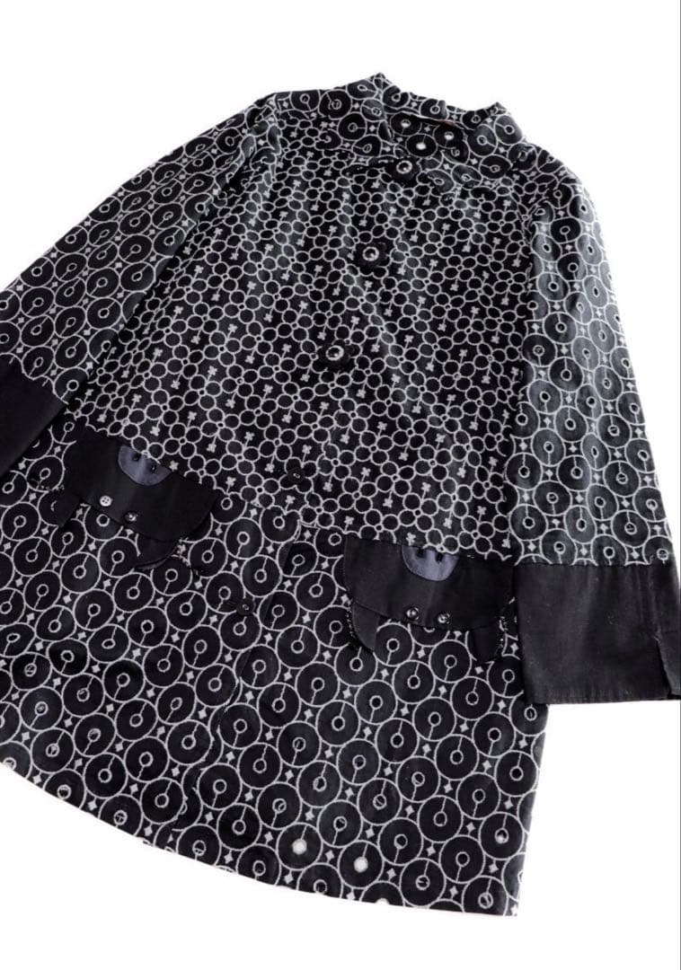 新品未使用品 希少 アルベロベロ 総刺繍 ブタさん シャツ 羽織り 黒灰