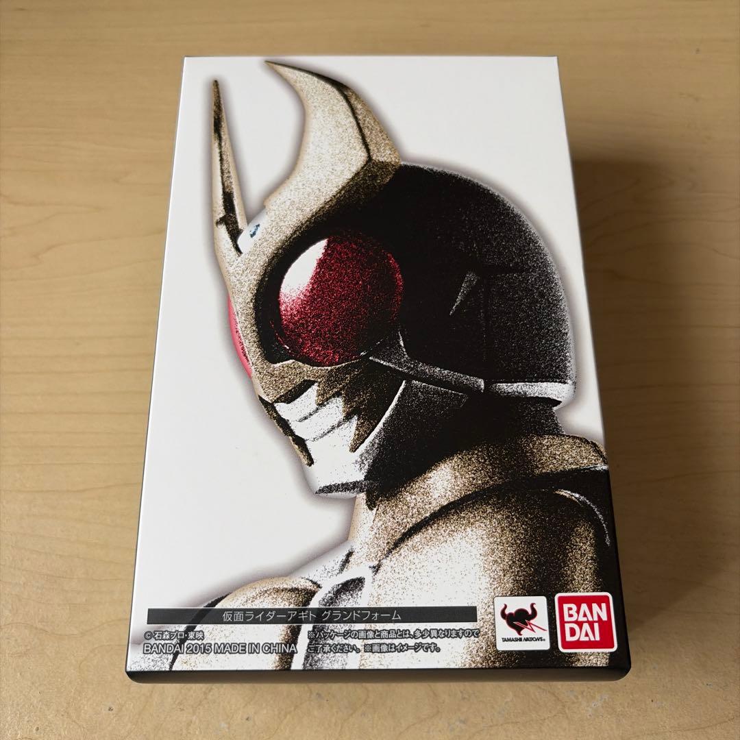 真骨彫　S.H.Figuarts仮面ライダーアギト　グランドフォーム S.H.Figuarts（真骨彫製法） 仮面ライダーアギト グランドフォーム
