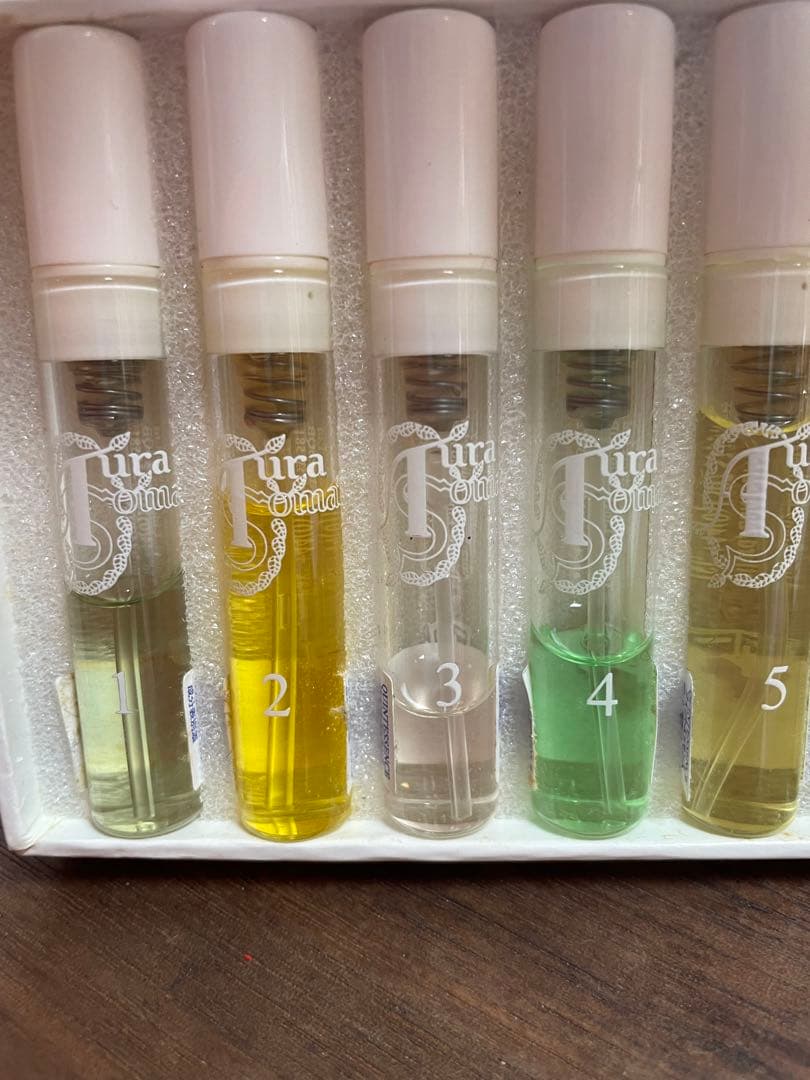 オーラソーマ】ポマンダー（15本） & クイントエッセンス（15本）セット