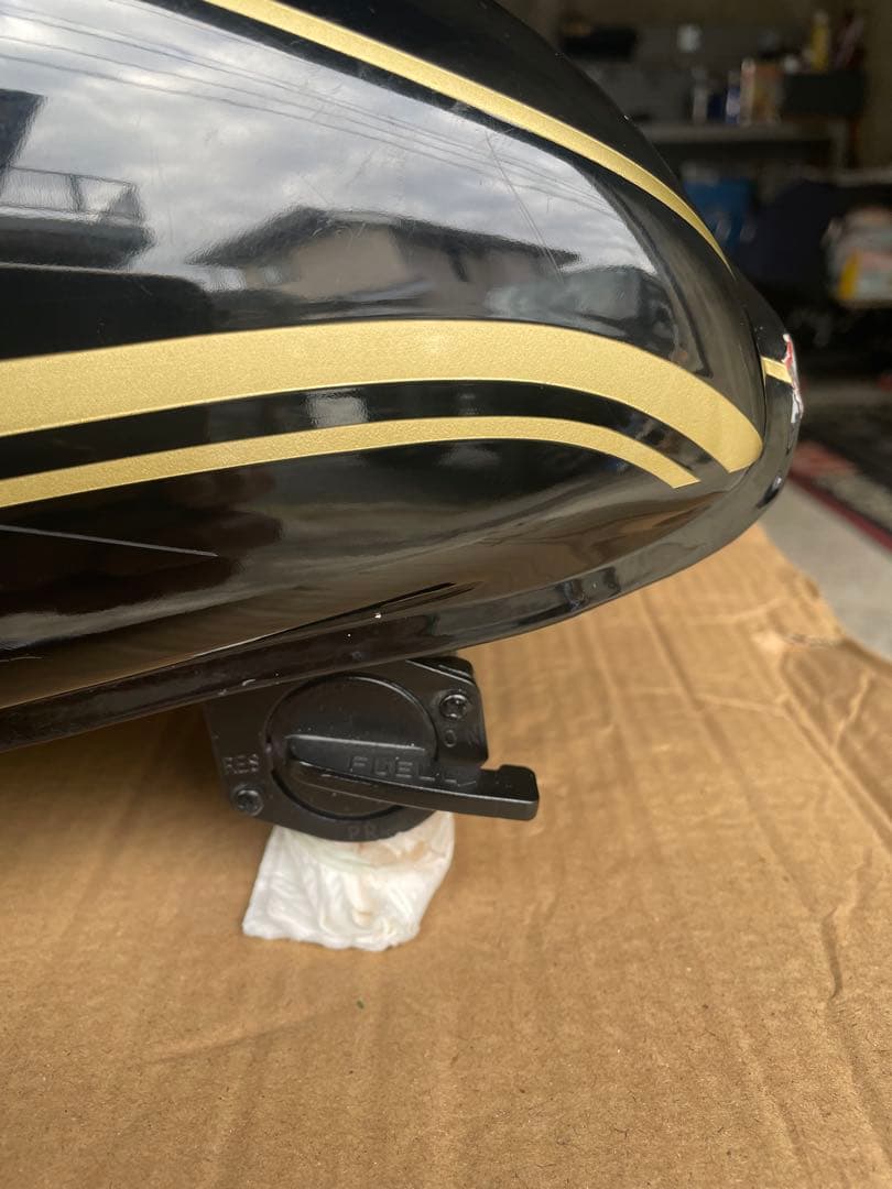 KZ900、KZ1000、Z1、Z2、750D1外装 タンク、テールカウルのみ - メルカリ