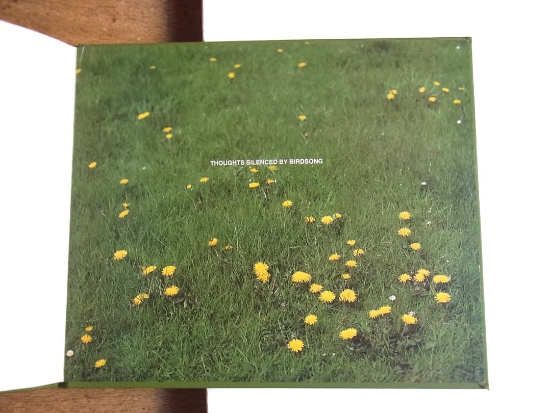 BIRD SONG /HAMISH FULTON ハミッシュフルトン（サイン本） - メルカリ