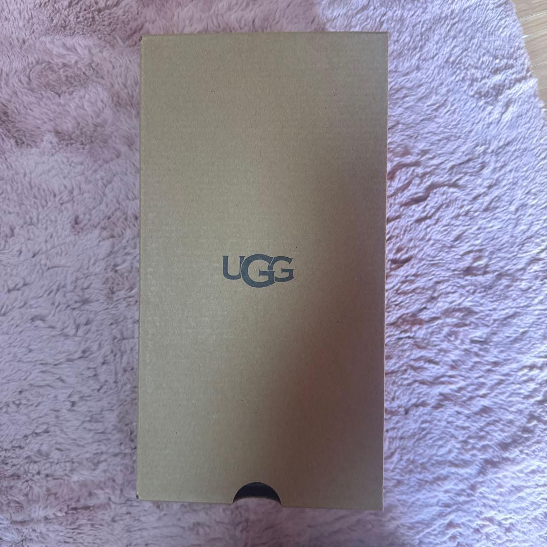 新品未使用 UGG Ansleyアンスレー チャームジェム サイズ8 ブラック