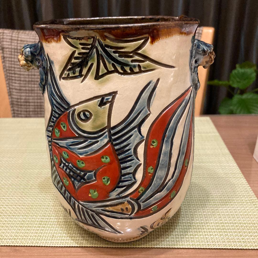 やちむん 新垣勲作 赤絵魚紋 赤絵鳥紋 伝統工芸 花瓶 陶芸 - メルカリ