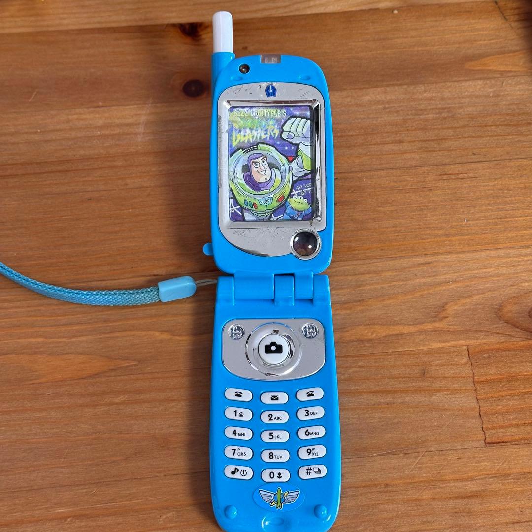 激レア バズ・ライトイヤー オモチャ ガラケー - メルカリ