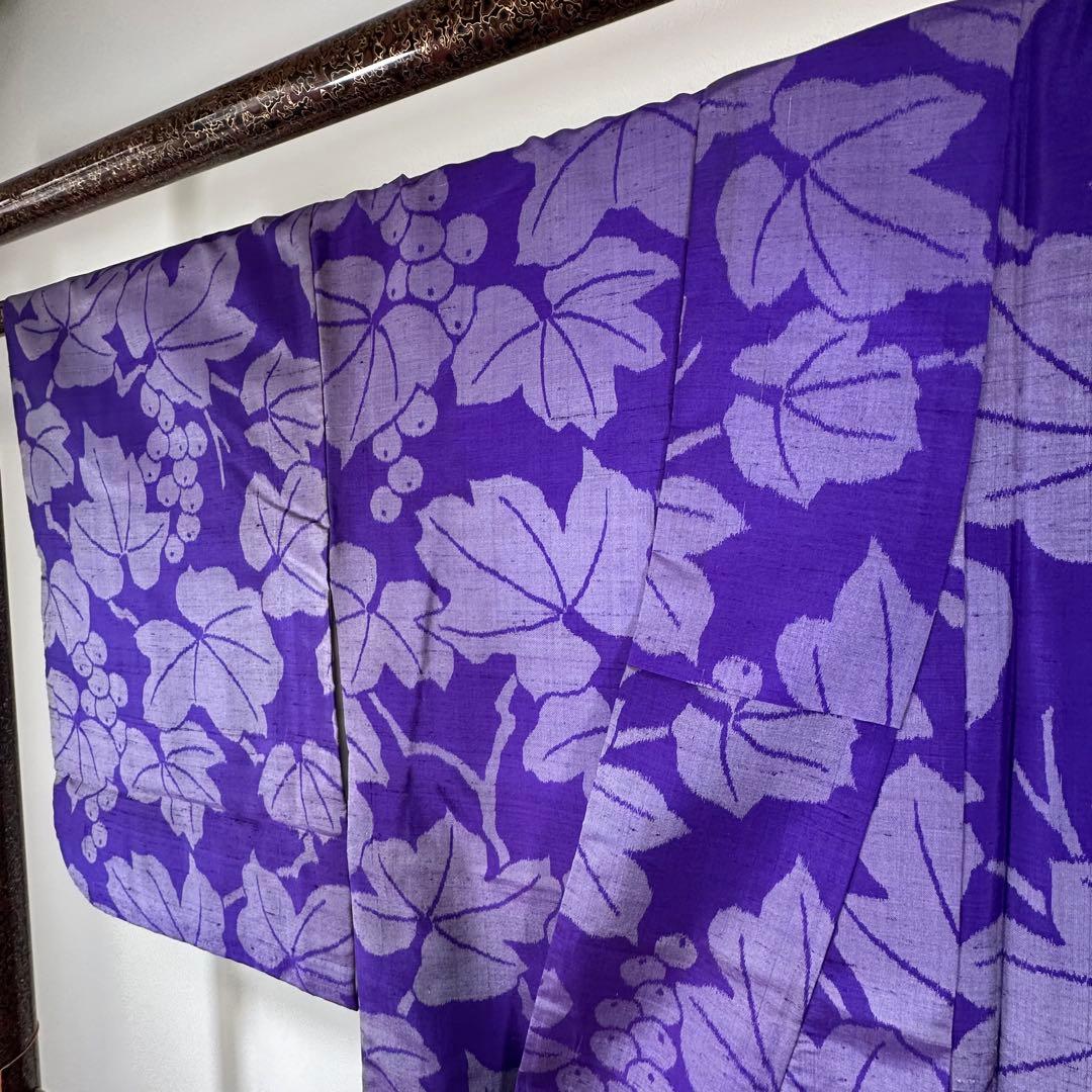 超美品 袷 正絹 着物 157 アンティーク ヴィンテージ 銘仙 紫 ぶどう