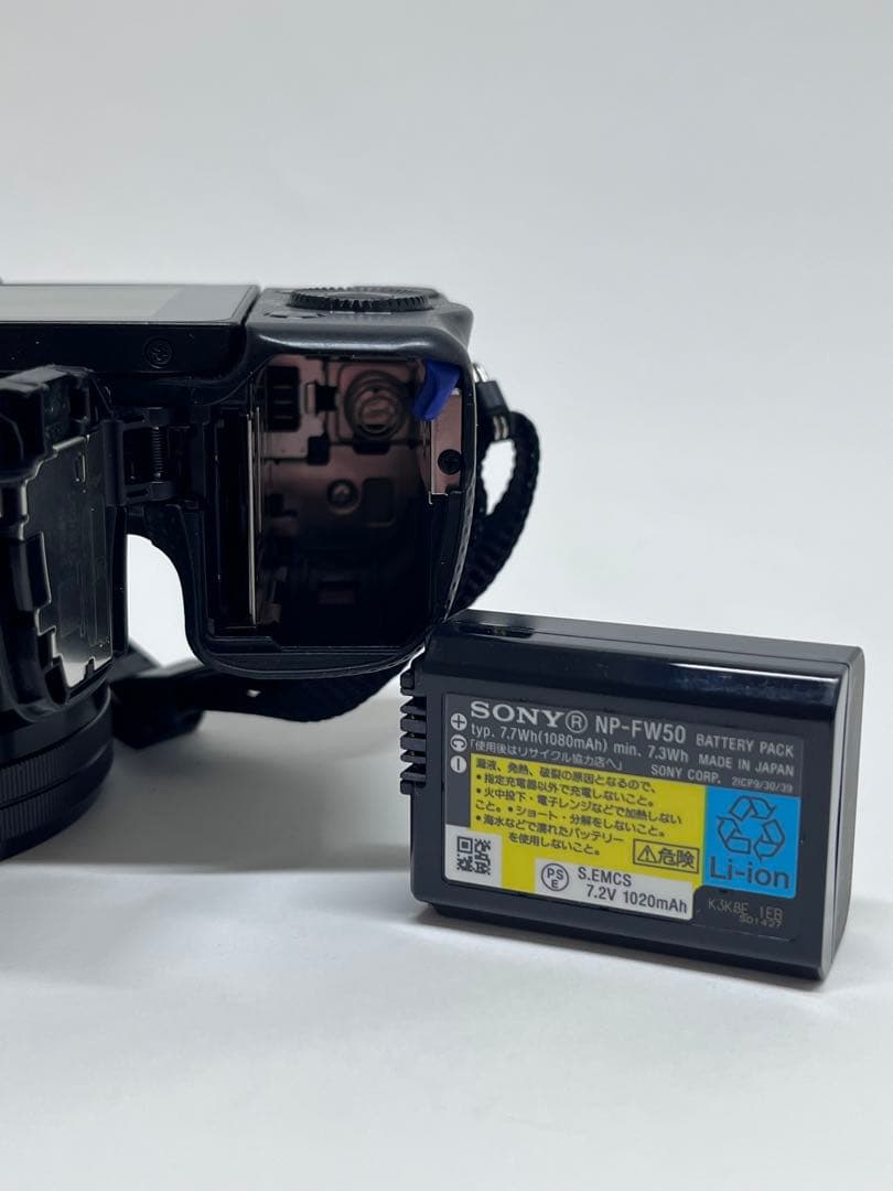 ソニー NEX-5T 通電未確認 ジャンク扱い - メルカリ