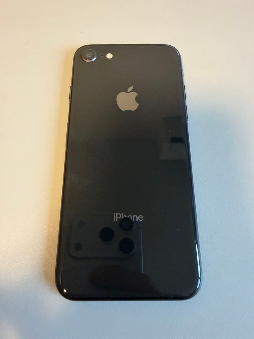 iPhone 8 64GB スペースグレイ SIMフリー - メルカリ