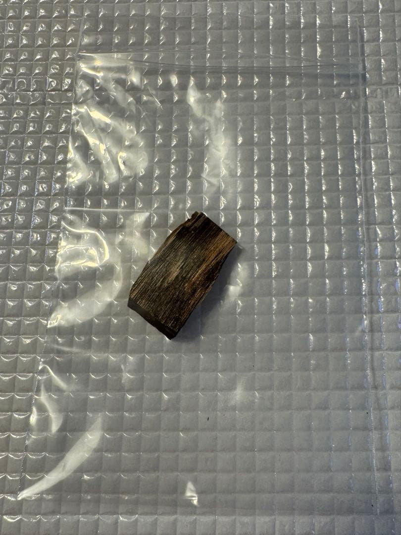 香木 伽羅 「菊清水」2.1g箱入り - メルカリ