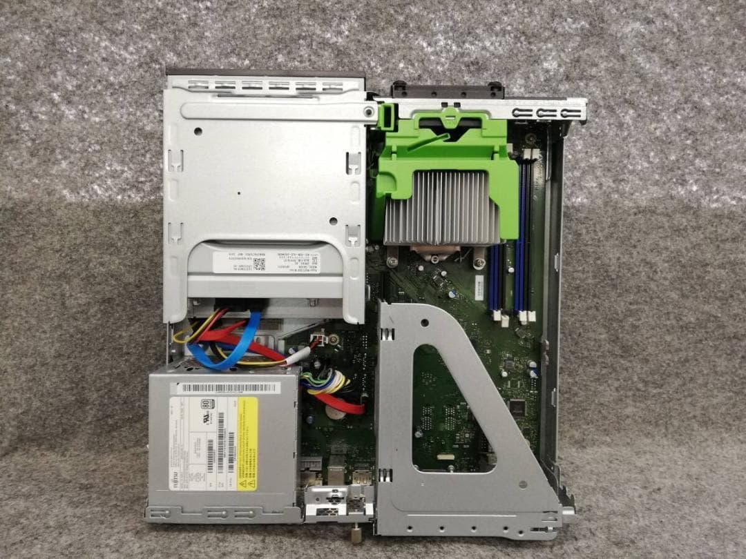 FUJITSU ESPRIMO D556/RX Core i3 7100 - メルカリ