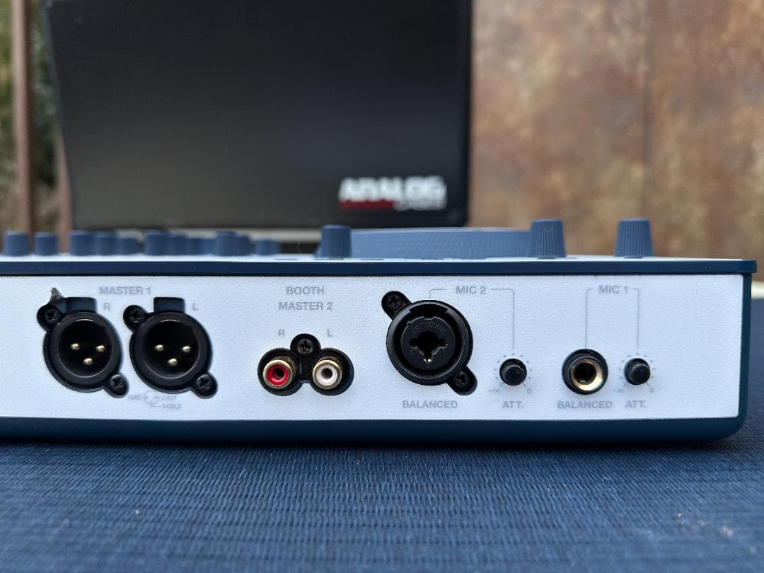 美品｜ケース付】 OMNIS-DUO｜バッテリー駆動・スタンドアロンDJ