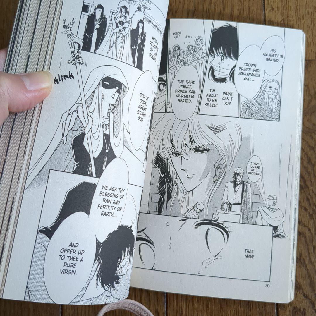 Red river 天は赤い河のほとり 洋書 英語版 - メルカリ