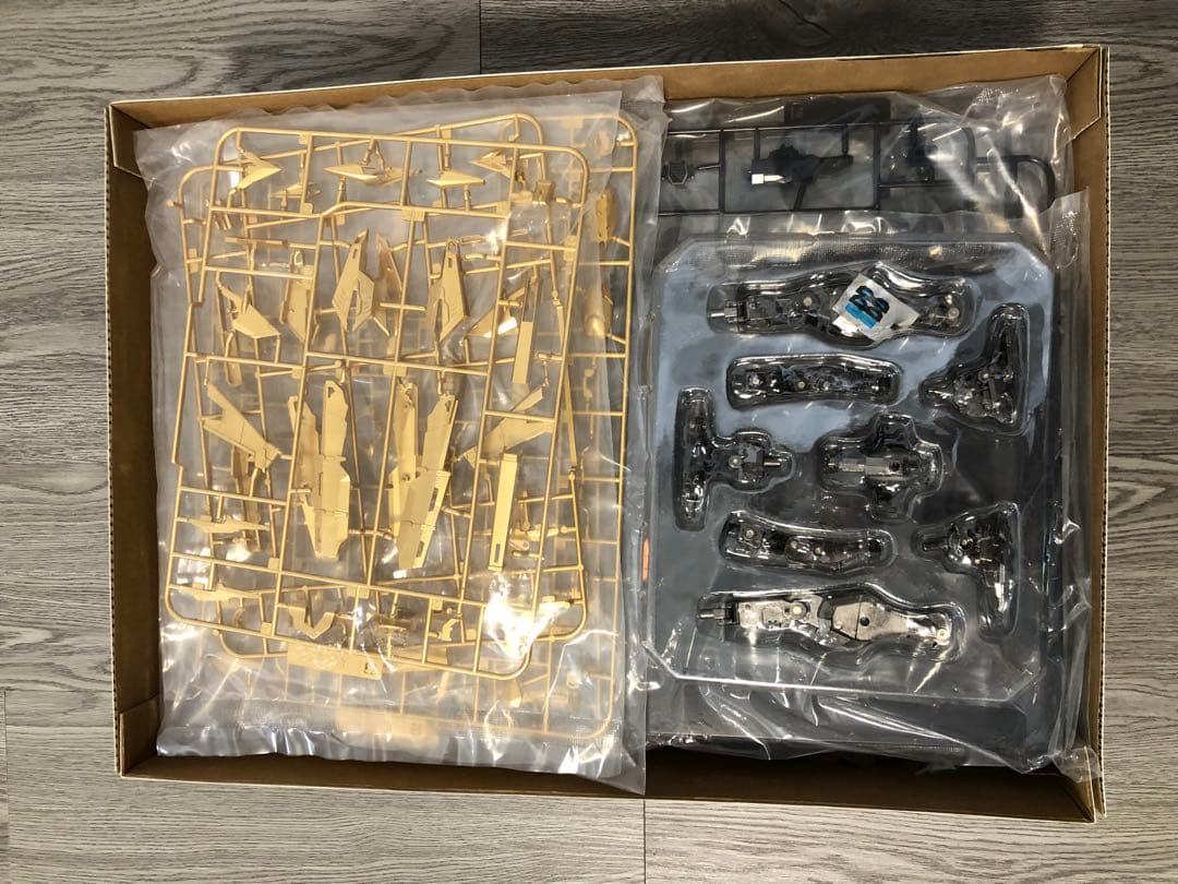 海外版 MG アカツキ Aurora社 未組立 合金フレーム - メルカリ